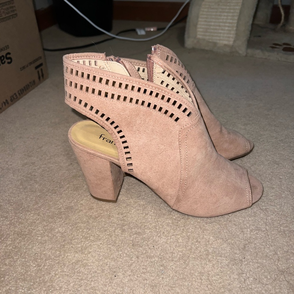 Francesca's Collections Taupe Mules